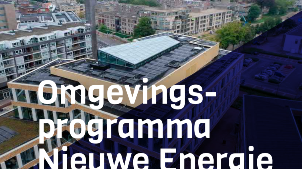 Voorblad van het Omgevingsprogramma Nieuwe Energie met op de achtergrond een luchtfoto van het centrum van Hengelo.